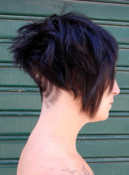cieniowane fryzury krótkie uczesanie damskie zdjęcie numer 24A